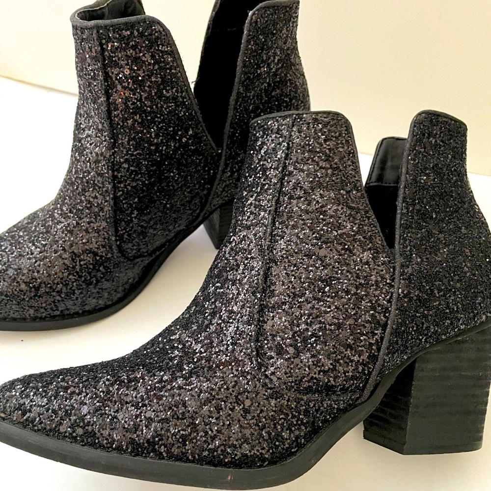 Not Rated Firefly Black Glitter Booties.